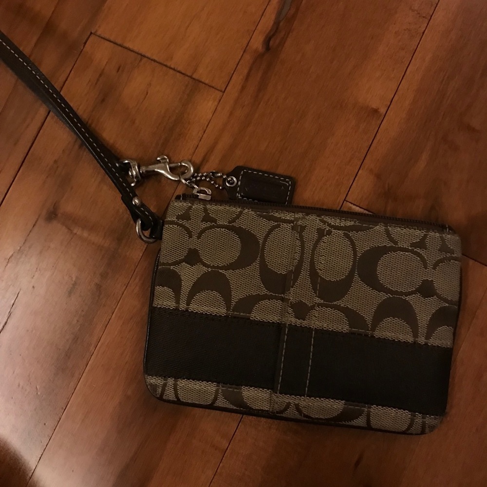 coach wristlet / wallet